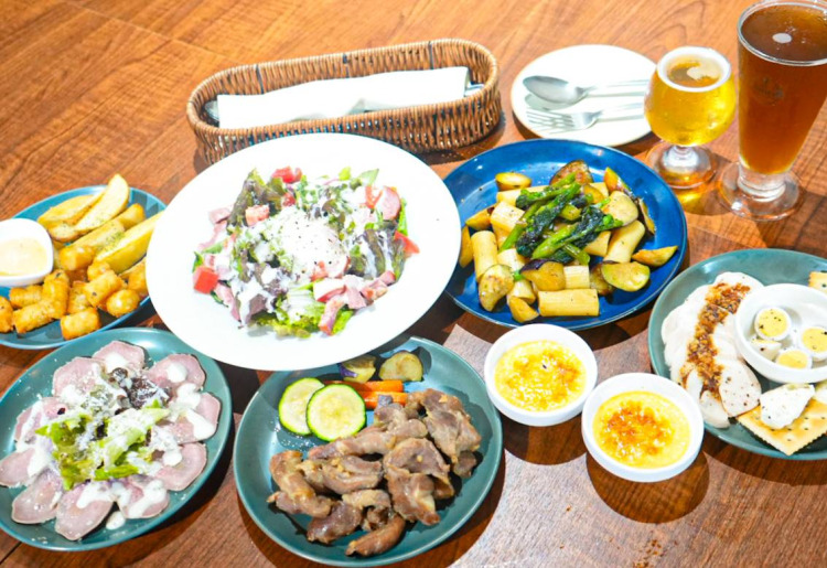 【 クラフトビールを含む2時間飲み放題付き！！】NOVICEプレミアムコース 全7品